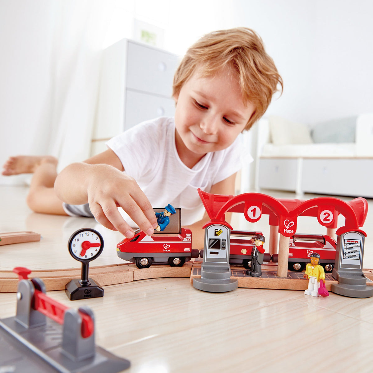 Hape Busy City Rail Set — additional product view