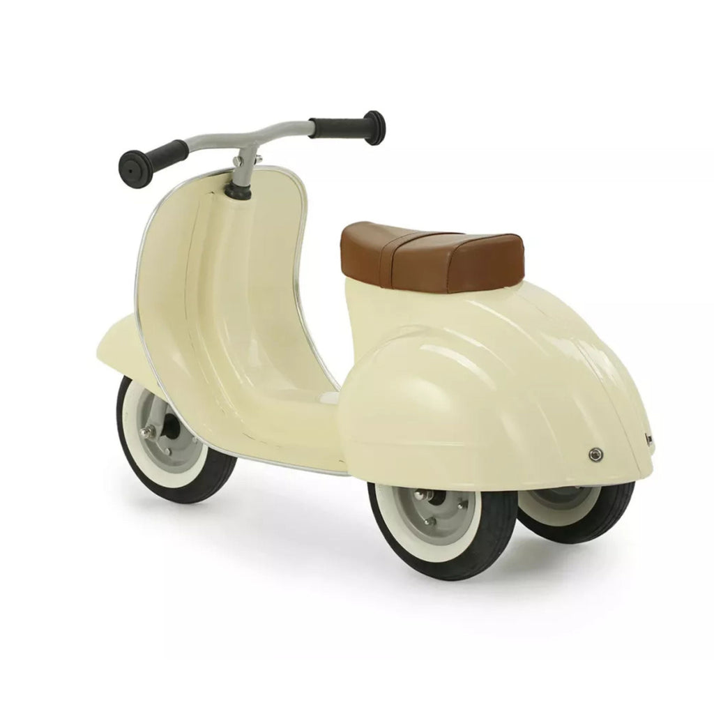 Ambosstoys Primo Ride-On Scooter – Crème – additional view 3 | Adventure Alley Auckland