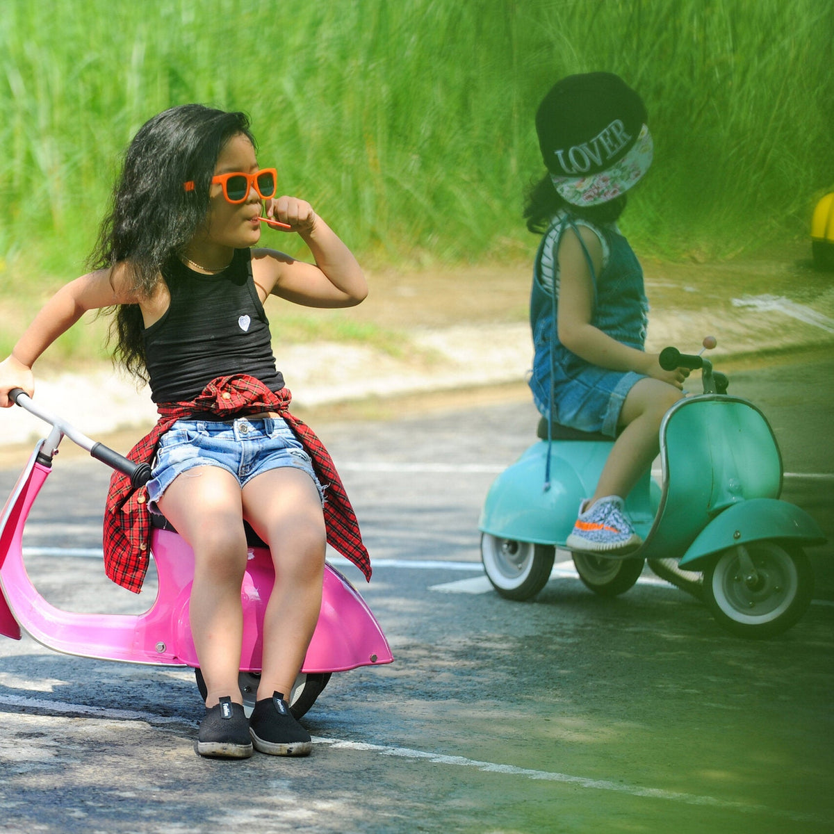 Ambosstoys Primo Ride-On Scooter – Pink – additional view 2 | Adventure Alley Auckland